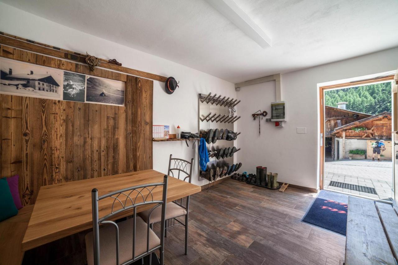 Ferienwohnung Haus Fliri Melago Ngoại thất bức ảnh