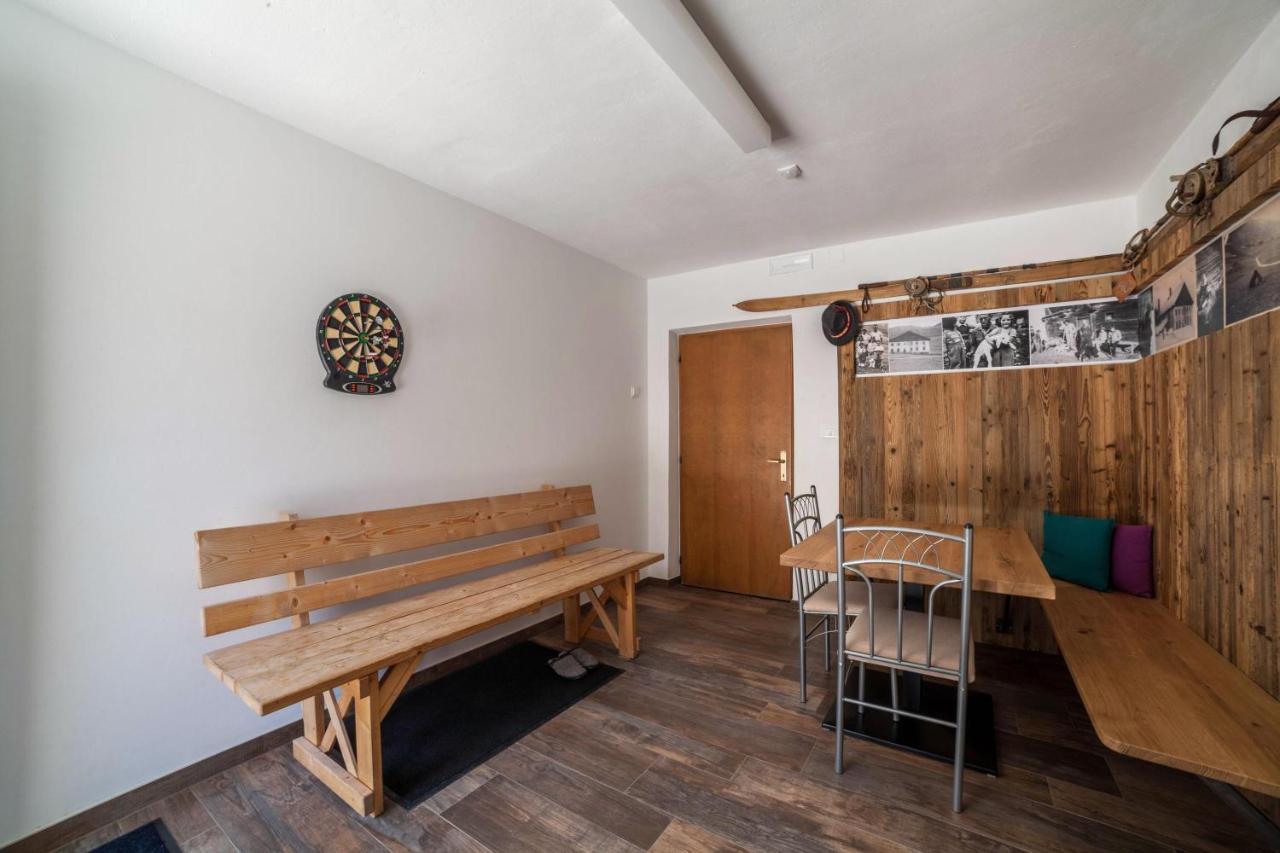 Ferienwohnung Haus Fliri Melago Ngoại thất bức ảnh